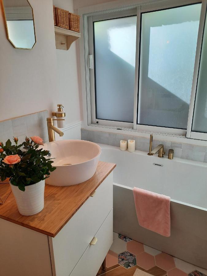 Charmant Logement T2 A 2 Pas De La Mer غرانفيل المظهر الخارجي الصورة